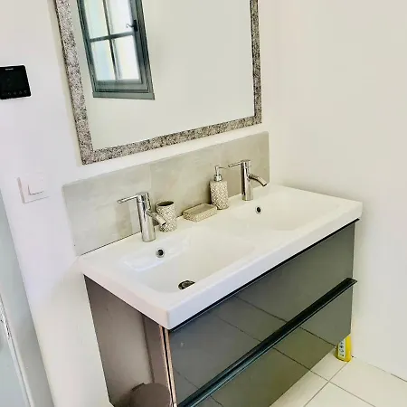 Les Grands Bois