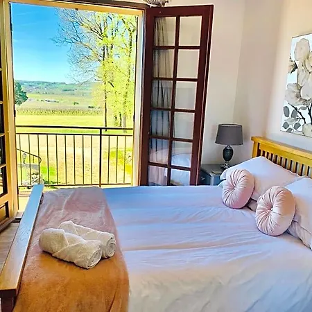 Les Grands Bois Bed & Breakfast