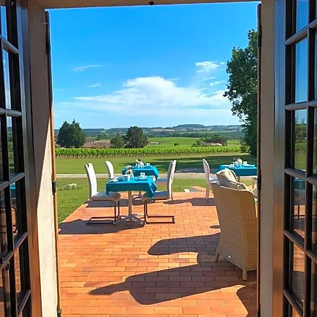 Les Grands Bois Bed & Breakfast Pomport