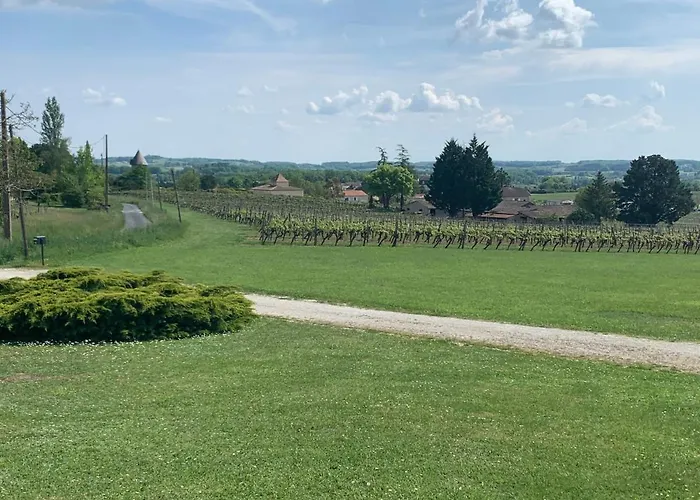 Les Grands Bois 3* Badefols-sur-Dordogne